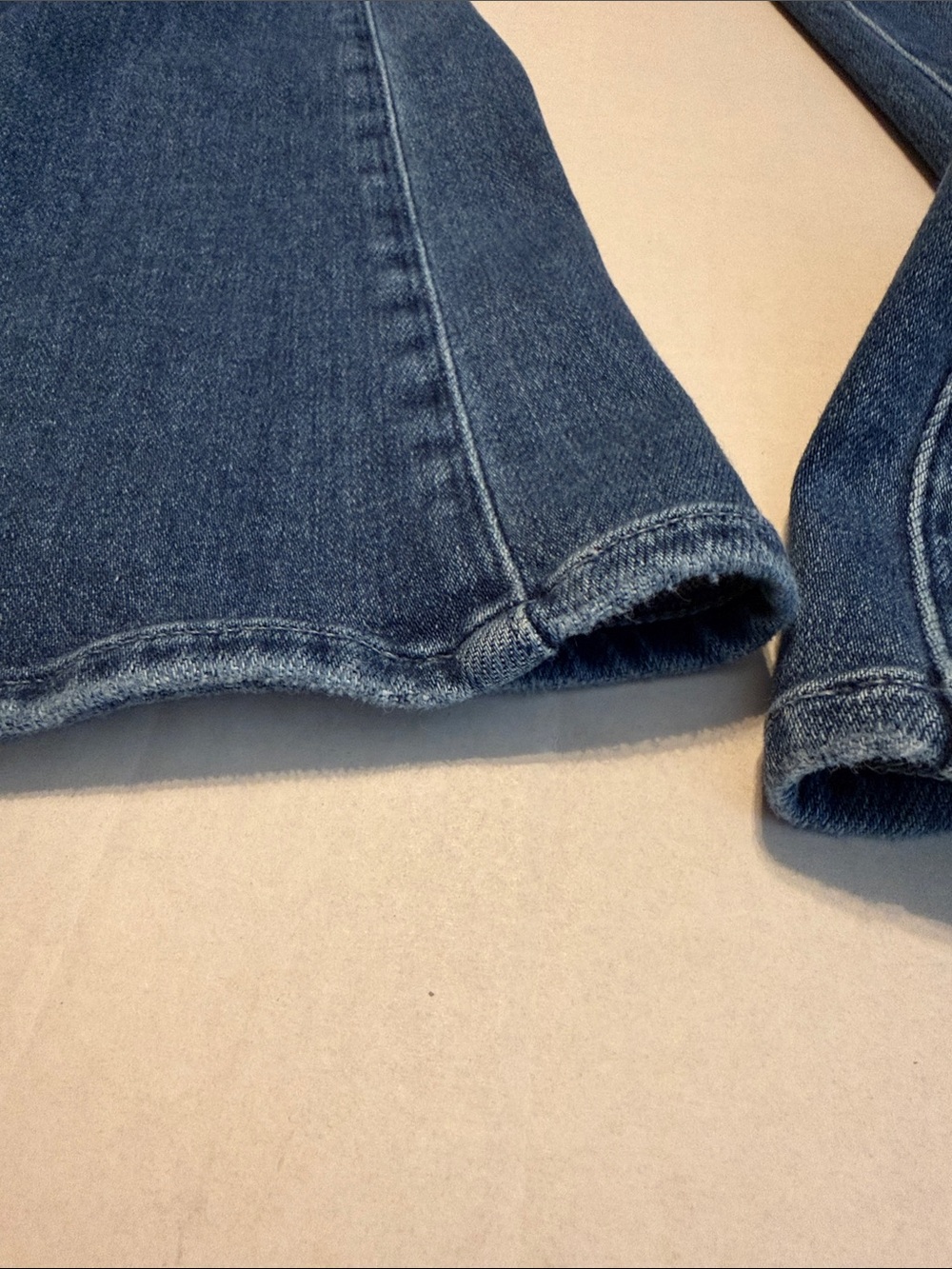 Paige High Rise Laurel Canyon Bootcut Jean Medium Wash Zane Size 27 - Picture 8 of 16